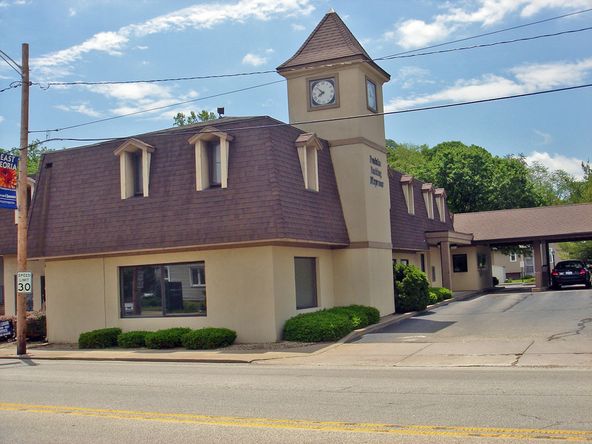 252 E Washington St, East Peoria, IL 61611
